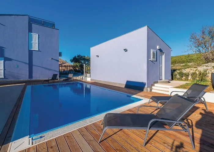 Lägenhet Two-bedroom In Verunic