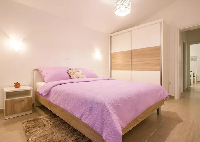 Two-bedroom In Verunic Lägenhet Veli Rat